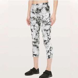 Lululemon Wunder Under Crop Hi-Rise *Full-On Luxtreme Dual Shibori 21"
